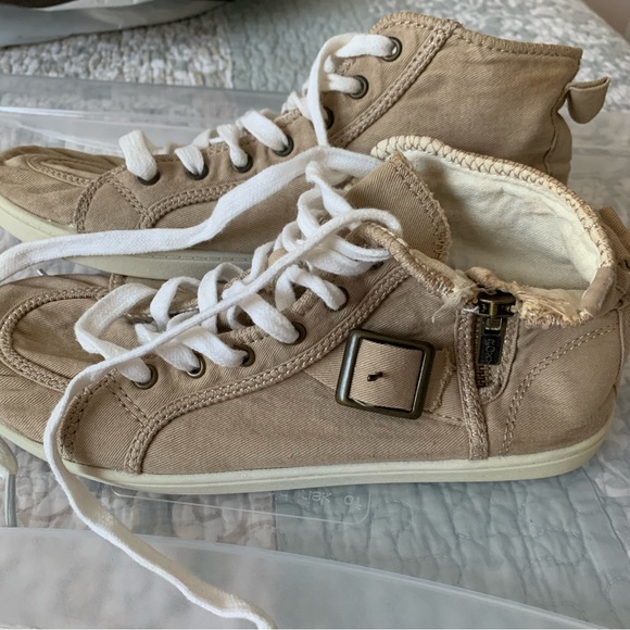 Roxy Stowaway Hi-Top Sneakers with Side Zip & Buckle Women's Size 7 - Picture 10 of 11